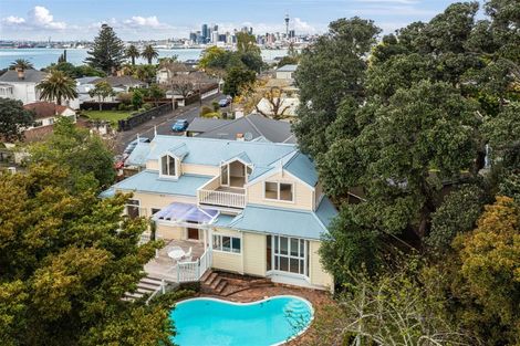 Photo of property in 60 Princes Street, Northcote Point, Auckland, 0627