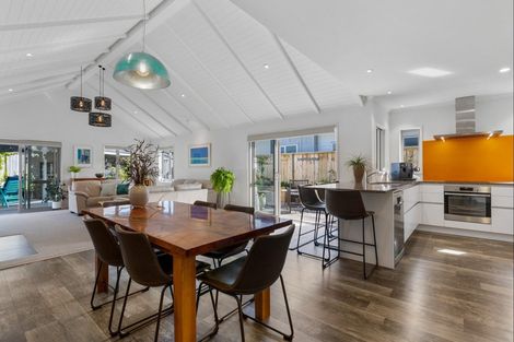 Photo of property in 104 Coast Boulevard, Papamoa Beach, Papamoa, 3118