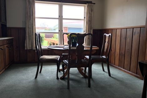 Photo of property in 20 Clare Street, Cambridge, 3434