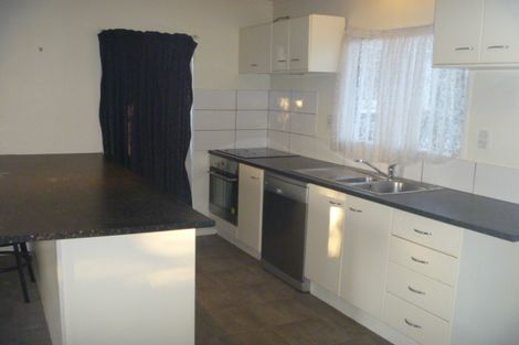 Photo of property in 2/65 Marne Road, Papakura, 2110