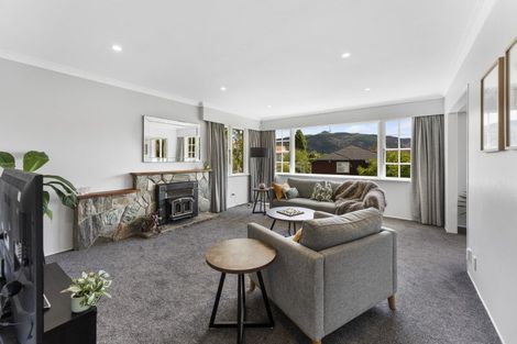 Photo of property in 15 Sunbrae Drive, Silverstream, Upper Hutt, 5019