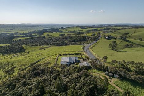 Photo of property in 457 Kiwitahi Road, Helensville, 0875
