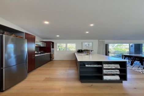 Photo of property in 32f Parr Terrace, Castor Bay, Auckland, 0620