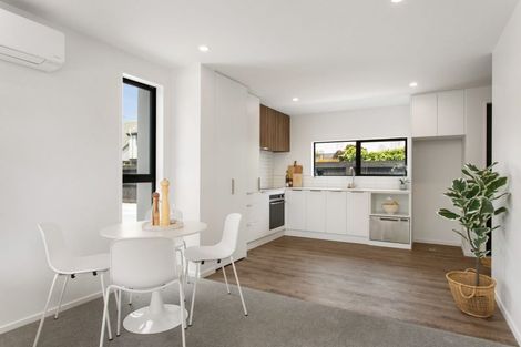 Photo of property in 4/13 Goldsmith Place, Waltham, Christchurch, 8023