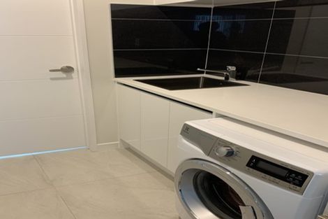 Photo of property in 30 Lisnoble Road, Flat Bush, Auckland, 2019