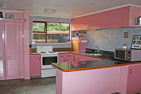 Photo of property in 1 Sandringham Street, Oamaru North, Oamaru, 9400