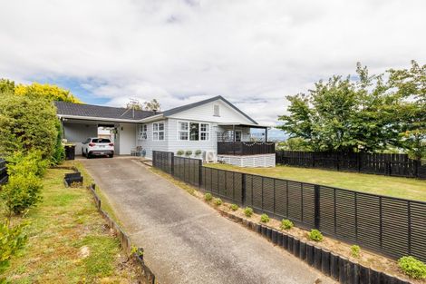 Photo of property in 2 Davidson Crescent, Pahiatua, 4910