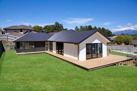 Photo of property in 10c Anderson Way, Highlands Park, New Plymouth, 4312