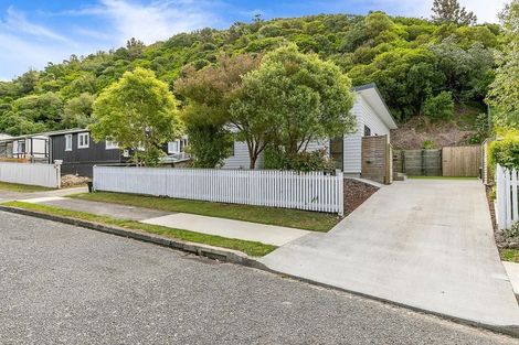 Photo of property in 104 Rangituhi Crescent, Takapuwahia, Porirua, 5022