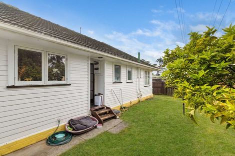 Photo of property in 23 Bedford Street, Te Atatu South, Auckland, 0610