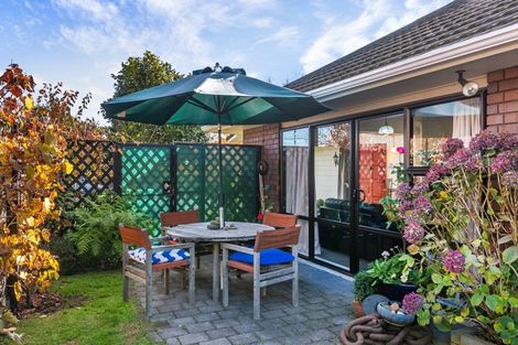 Photo of property in 1/4 Haines Grove, Rainbow Point, Taupo, 3330