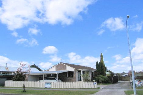 Photo of property in 2/51 Arthur Crescent, Hilltop, Taupo, 3330