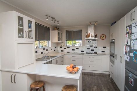 Photo of property in 27 Saint Leonards Road, Temuka, 7920