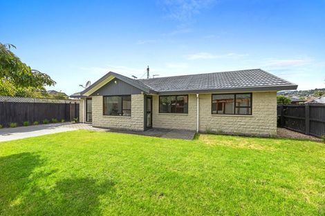Photo of property in 2/22 Prossers Road, Saint Martins, Christchurch, 8022