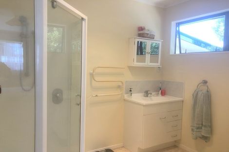 Photo of property in 16 Douglas Road, Waipukurau, 4200