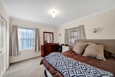 Photo of property in 4/70-76 Whiteley Street, Moturoa, New Plymouth, 4310