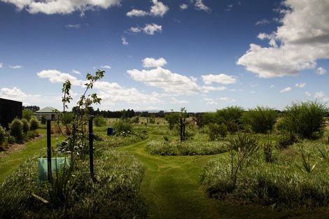 Photo of property in 490 Maharahara Road, Dannevirke, 4972