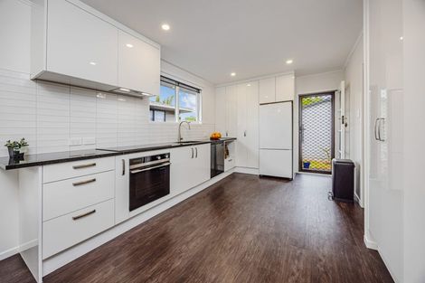 Photo of property in 22 Wayne Drive, Mangere, Auckland, 2022