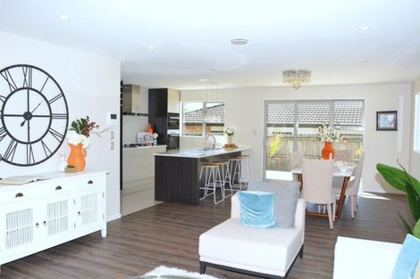 Photo of property in 224a Hill Road, The Gardens, Auckland, 2105