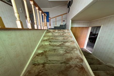 Photo of property in 30 Gold Street, Waitara, 4320