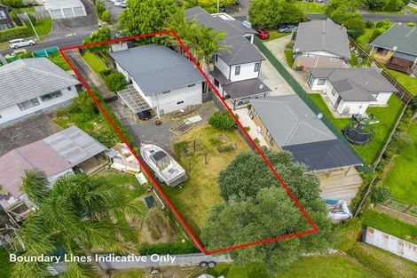 Photo of property in 11 Swan Crescent, Pakuranga, Auckland, 2010