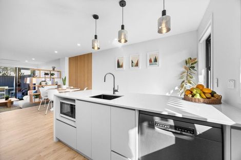 Photo of property in 5/47 Taipari Road, Te Atatu Peninsula, Auckland, 0610