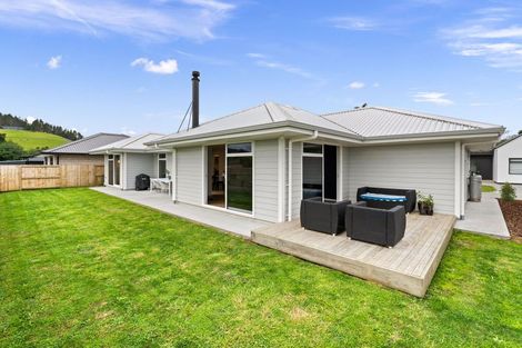 Photo of property in 23a Crepe Myrtle Street, Glenbervie, 0173