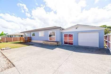 Photo of property in 40 Armada Drive, Ranui, Auckland, 0612