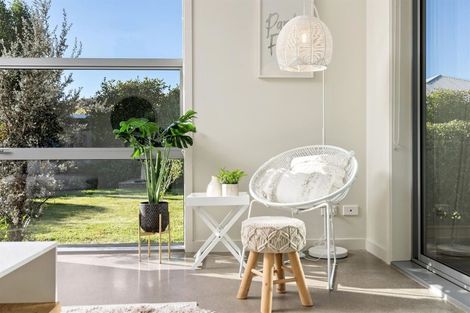 Photo of property in 12 Mystery Grove, Lake Hayes, Queenstown, 9304