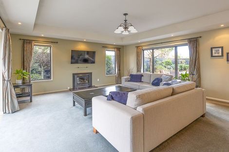 Photo of property in 14 Dunmurry Place, Casebrook, Christchurch, 8051