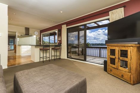 Photo of property in 17 Manurere Avenue, Takapuna, Auckland, 0622