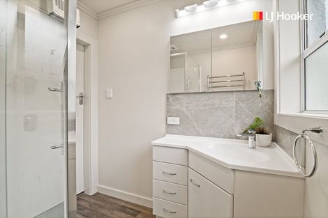 Photo of property in 18 District Road, Roseneath, Port Chalmers, 9023