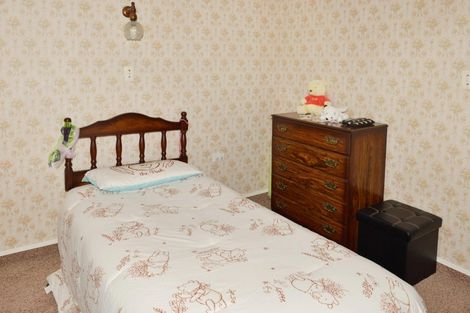 Photo of property in 3 Hartley Street, Foxton Beach, Foxton, 4815