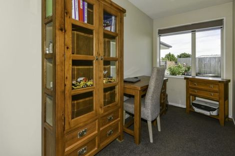 Photo of property in 9 Dundee Close, Darfield, 7510