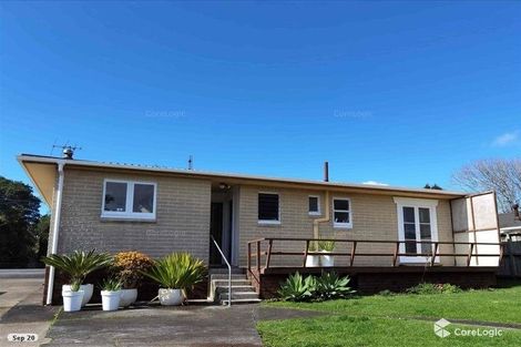 Photo of property in 53 Matipo Road, Te Atatu Peninsula, Auckland, 0610
