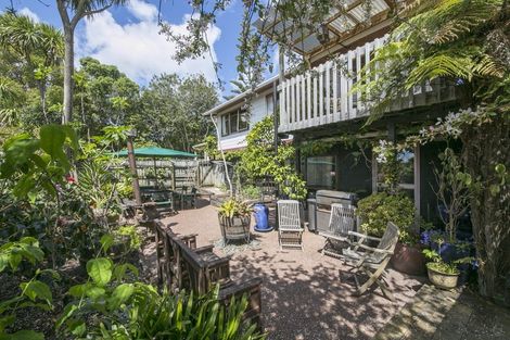 Photo of property in 313 Glengarry Road, Glen Eden, Auckland, 0602