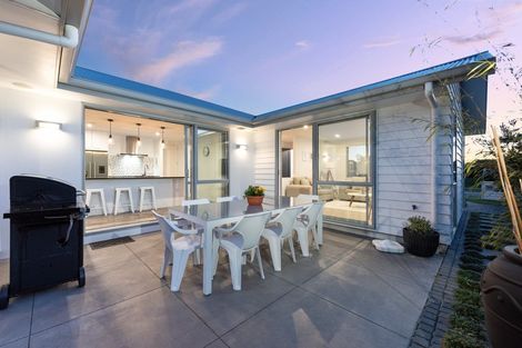 Photo of property in 138 Puhirake Crescent, Pyes Pa, Tauranga, 3112