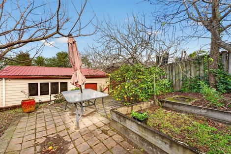 Photo of property in 60 Makora Road, Massey, Auckland, 0614