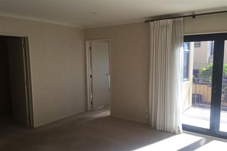 Photo of property in 28 Parade Street, Hospital Hill, Napier, 4110