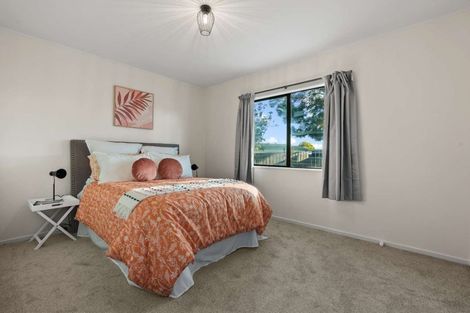 Photo of property in 91 Templeton Place, Clendon Park, Auckland, 2103