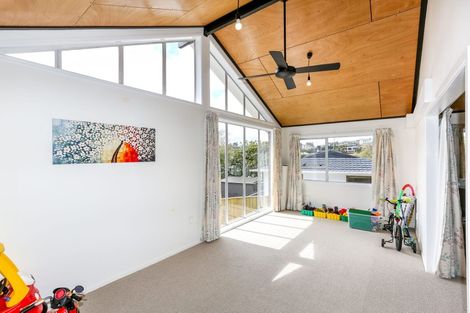 Photo of property in 3 Newlyn Place, Welbourn, New Plymouth, 4312