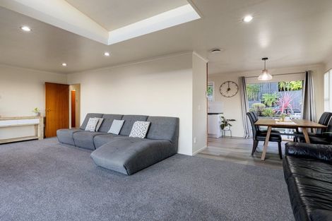 Photo of property in 24 Rothesay Place, Dinsdale, Hamilton, 3204