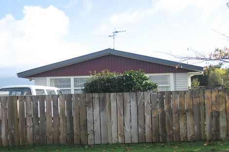 Photo of property in 79 Gray Avenue, Paraparaumu Beach, Paraparaumu, 5032