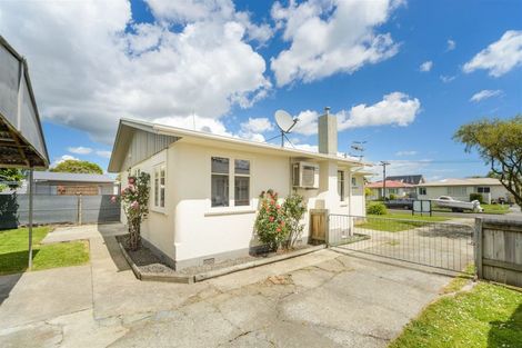 Photo of property in 27 Duff Crescent, Highbury, Palmerston North, 4412