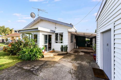Photo of property in 92 Rimu Street, Maeroa, Hamilton, 3200