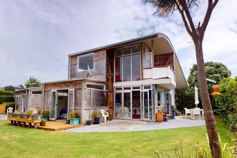 Photo of property in 30 Kent Avenue, Waitarere Beach, Levin, 5510