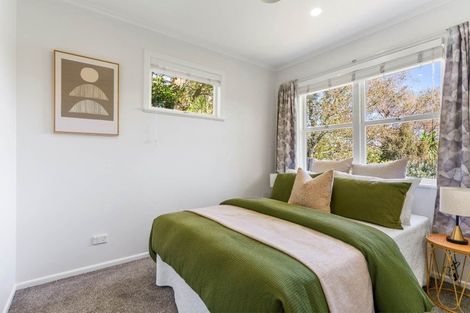Photo of property in 16 Mawson Avenue, Torbay, Auckland, 0630
