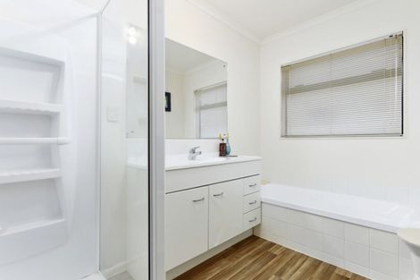 Photo of property in 31 Elan Place, Stanmore Bay, Whangaparaoa, 0932