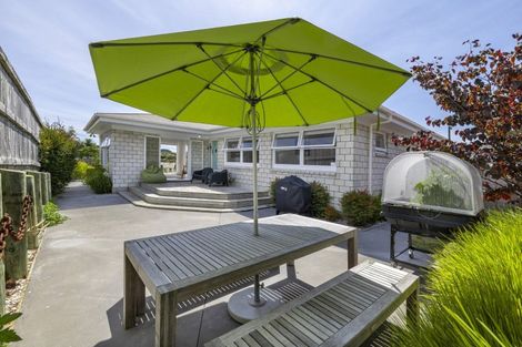 Photo of property in 10 Tahuna Avenue, Raglan, 3225