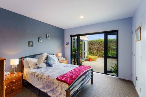 Photo of property in 148 Field Way, Waikanae Beach, Waikanae, 5036